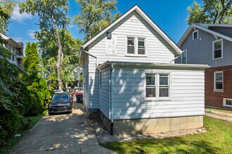804 McKinley Ave in Ann Arbor, MI - Foto de edificio - Building Photo