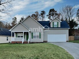 1009 Loch Lomond Cir in Concord, NC - Building Photo