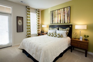 Gramercy Square at Ayrsley