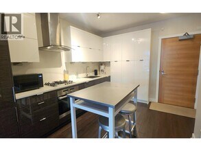 1777 W 7th Ave in Vancouver, BC - Building Photo - Building Photo