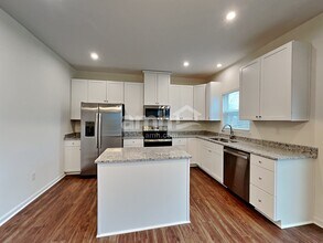 653 Hamilton Park Dr in Denver, NC - Building Photo - Building Photo