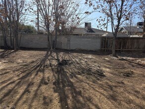 301 Lance Ave in North Las Vegas, NV - Building Photo - Building Photo