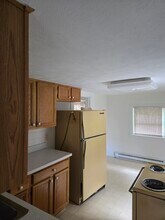 206 South St in Chardon, OH - Foto de edificio - Building Photo