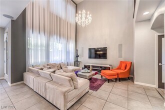 11245 Pismo Dunes Ct in Las Vegas, NV - Foto de edificio - Building Photo