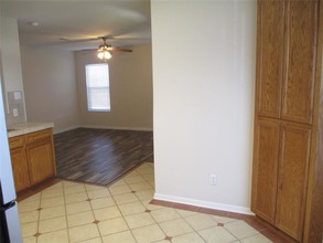 1430 Avenue Q in Santa Fe, TX - Building Photo - Building Photo