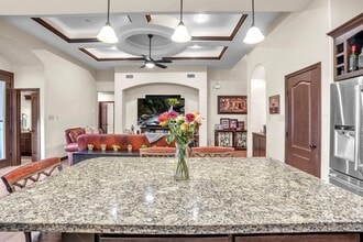 317 Altozano Dr in Laredo, TX - Building Photo - Building Photo