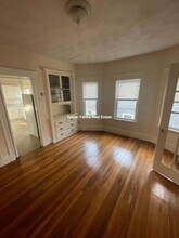 10 Pinkham Rd, Unit 2 in Medford, MA - Building Photo - Building Photo