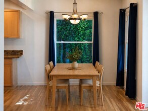 17345 Hamlin St in Los Angeles, CA - Building Photo - Building Photo