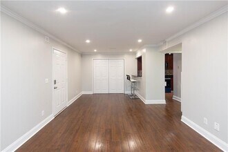 2657 Lenox Rd NE in Atlanta, GA - Building Photo - Building Photo