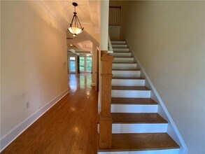 2887 Laureate Ct in Marietta, GA - Foto de edificio - Building Photo