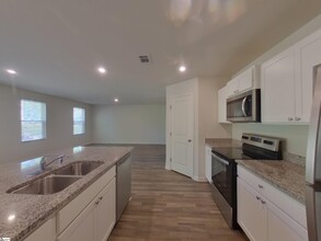 523 Dayspring Dr in Inman, SC - Foto de edificio - Building Photo