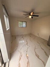 15299 NE 14th Ave in North Miami Beach, FL - Foto de edificio - Building Photo