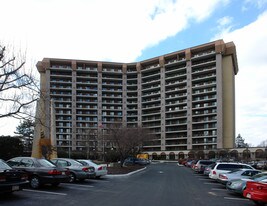 Valley Forge Towers West in King of Prussia, PA - Building Photo