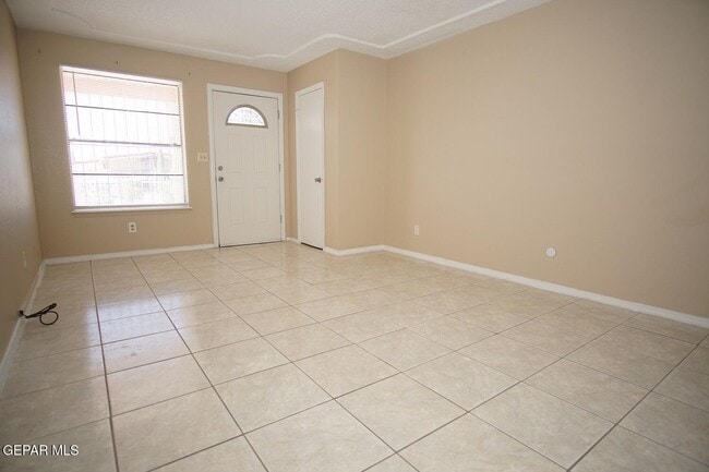 10553 Kinross Ave in El Paso, TX - Building Photo - Building Photo