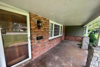 2452 E Langston St in Springfield, MO - Building Photo - Building Photo