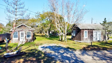 18 N Shore Rd in Montauk, NY - Building Photo - Building Photo