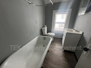 60 Romeyn St in Rochester, NY - Building Photo - Building Photo