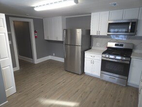 10906 North St in Huntley, IL - Building Photo - Building Photo