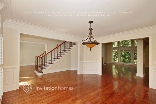 404 Wynns Way SW in Atlanta, GA - Building Photo - Building Photo