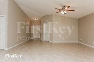 309 NW Granadeer St in Port St. Lucie, FL - Building Photo - Building Photo