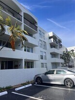 2150 SW 16th Ave, Unit 206 in Miami, FL - Building Photo