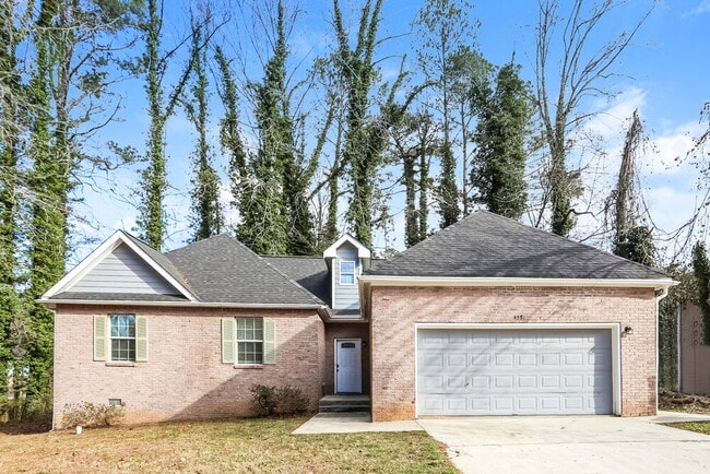 property at 4581 Doral Dr SW