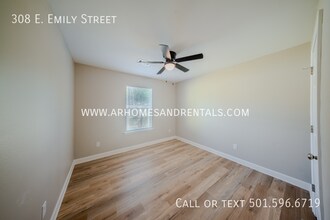 308 E Emily St in North Little Rock, AR - Building Photo - Building Photo