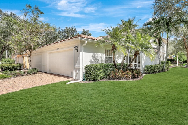 28508 Alessandria Cir in Bonita Springs, FL - Building Photo - Building Photo
