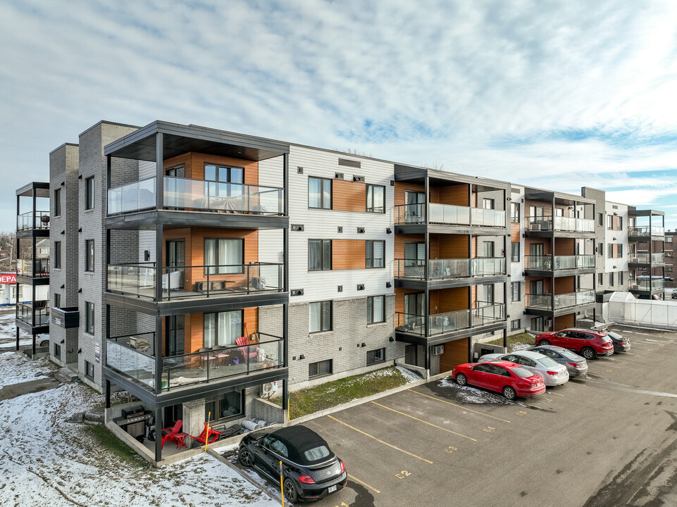 3566 Sainte-Anne in Québec, QC - Building Photo