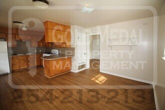 811 Pecan Cir in Killeen, TX - Foto de edificio - Building Photo