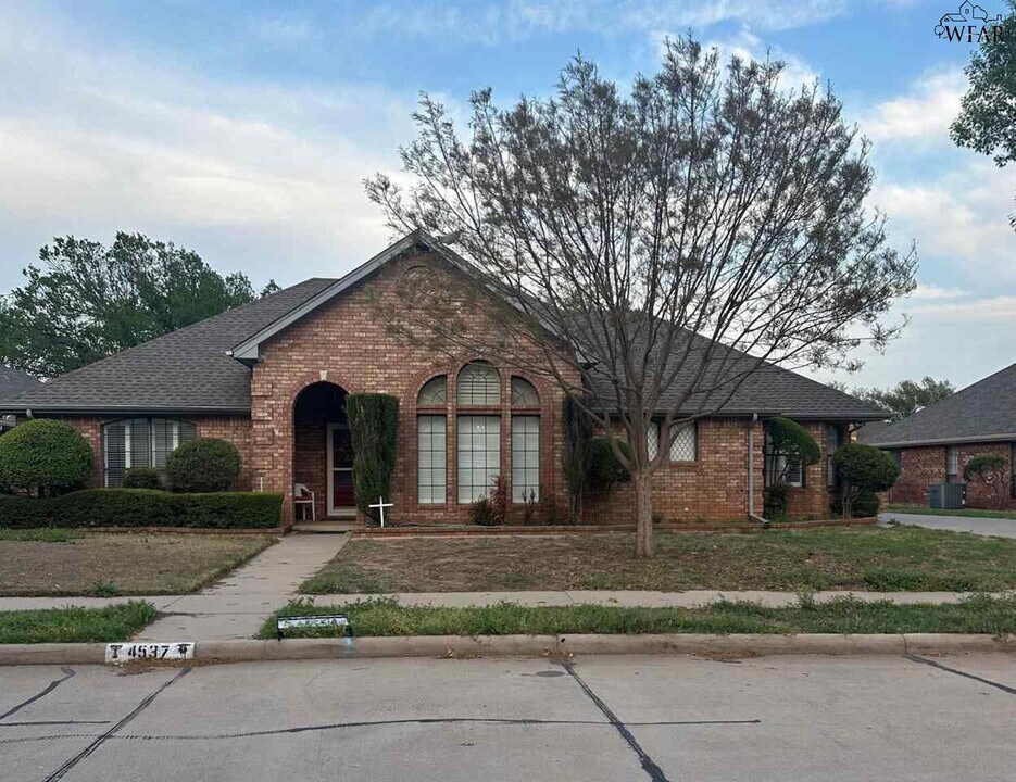 4537 Wendover St in Wichita Falls, TX - Building Photo