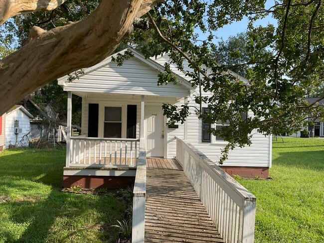 property at 202 E Carrol St
