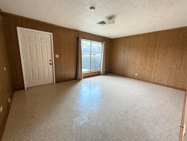 215 Clause Ln in Lafayette, LA - Building Photo - Building Photo