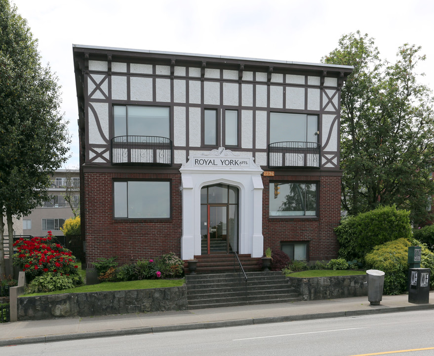 Royal York Apartments in Vancouver, BC - Building Photo