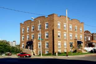 2754 Harney St in Omaha, NE - Foto de edificio - Building Photo