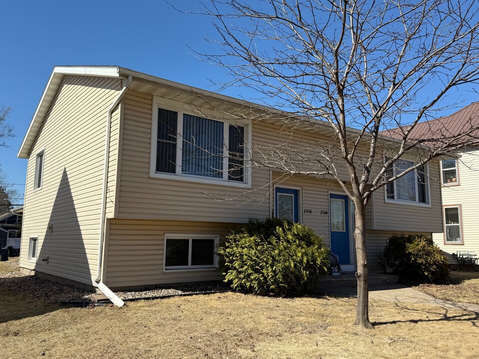 2536 15th St S in La crosse, WI - Foto de edificio