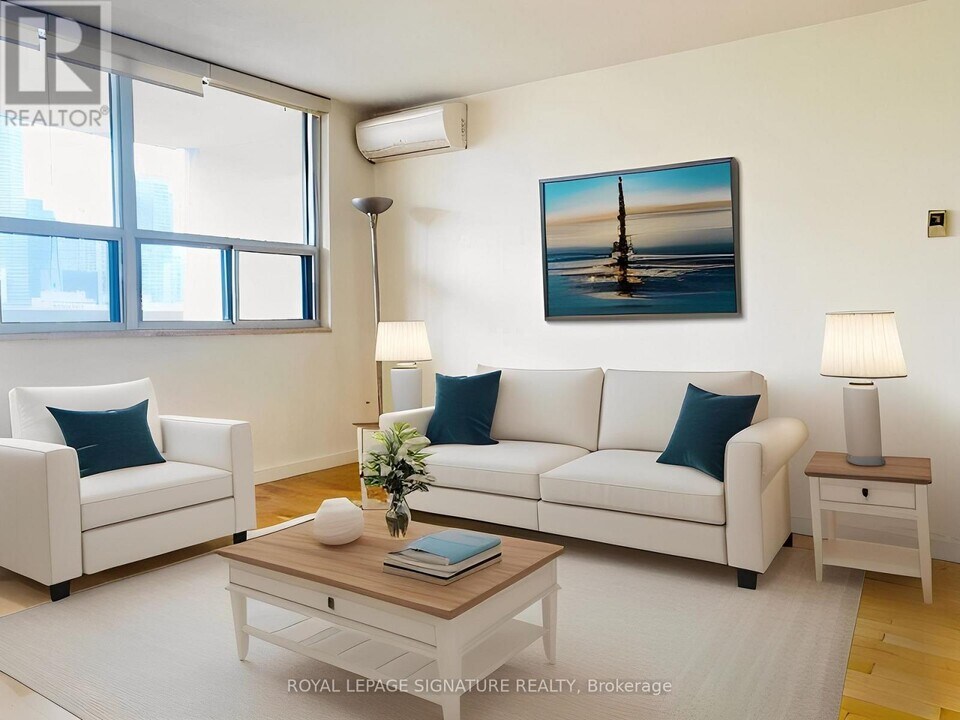 40 Homewood Ave in Toronto, ON - Building Photo