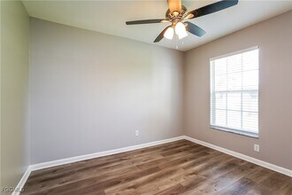 525 SW 23rd Terrace in Cape Coral, FL - Building Photo - Building Photo