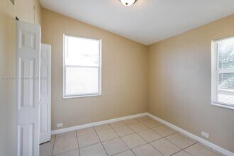 254 Glouchester St in Boca Raton, FL - Building Photo - Building Photo
