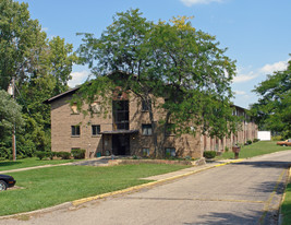 Maplewood Manor Apartments