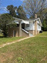 941 McDonald Chapel Rd in Birmingham, AL - Building Photo