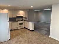 375 DuPont St, Unit Rear photo'