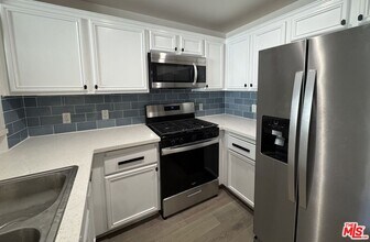 13200 Pacific Promenade in Los Angeles, CA - Building Photo - Building Photo