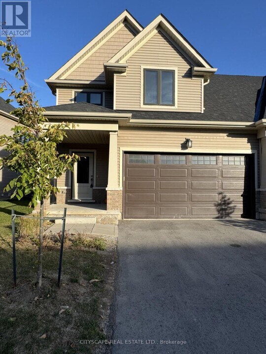 4311 Mann St in Niagara Falls, ON - Building Photo