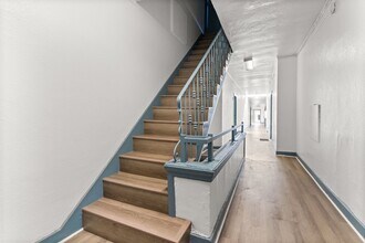 1424 Chestnut Ave, Unit 14 in Long Beach, CA - Building Photo - Building Photo