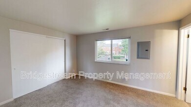 92 W Franklin St in Dayton, OH - Foto de edificio - Building Photo