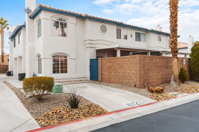 8128 Autumn Star Ave in Las Vegas, NV - Building Photo - Building Photo