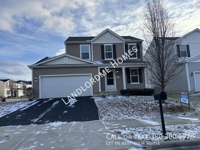 8737 Cicada St in Blacklick, OH - Building Photo - Building Photo