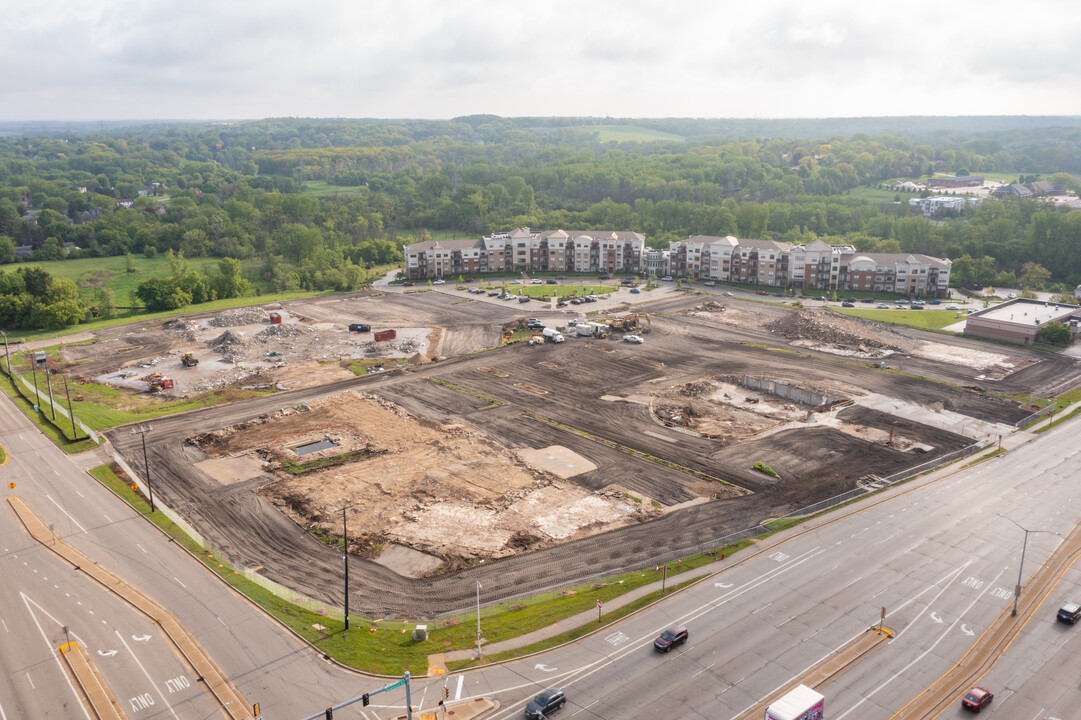 Poplar Creek TownCenter in Brookfield, WI - Foto de edificio