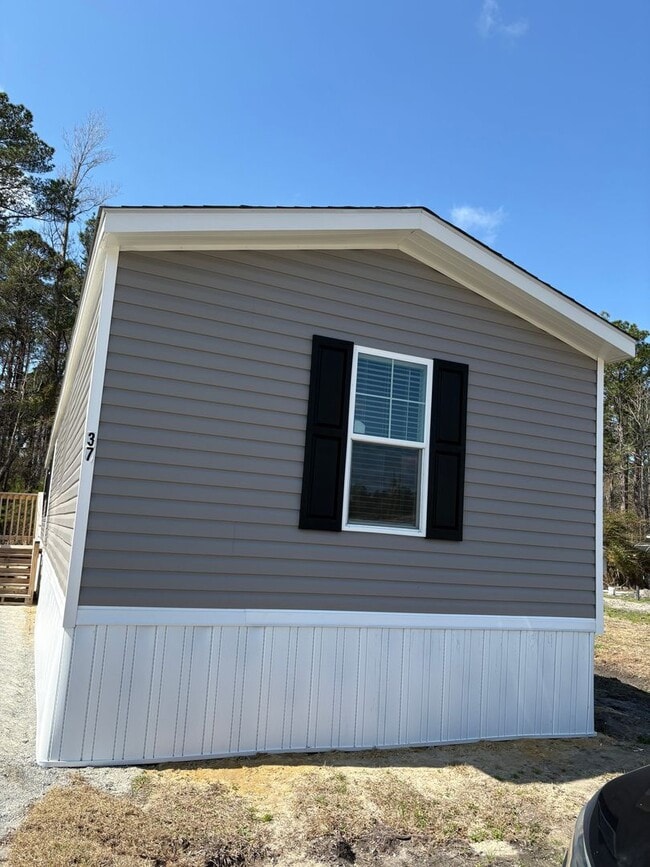 127 Hubert Blvd in Hubert, NC - Building Photo - Building Photo